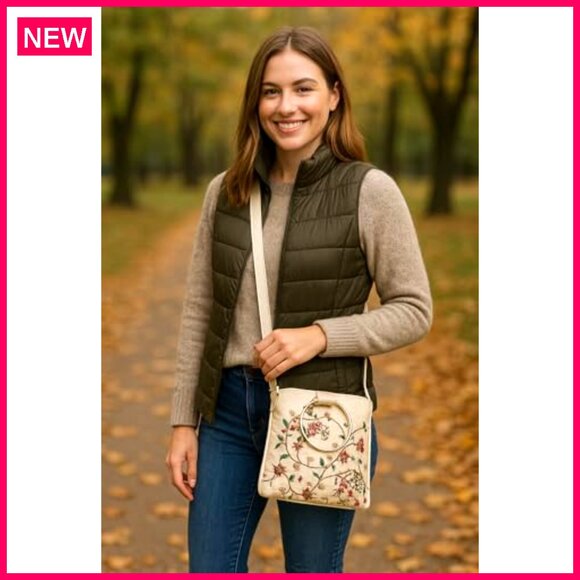 Handcrafted Embroidered Crossbody Bag for Weddings & Special Occasions - Picture 3 of 8